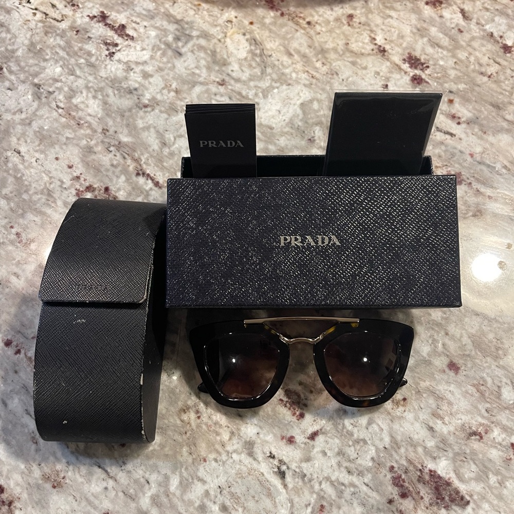 Prada Black and Brown Havana Sunglasses - Picture 4 of 10